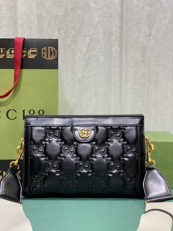 Gucci Handbags 995